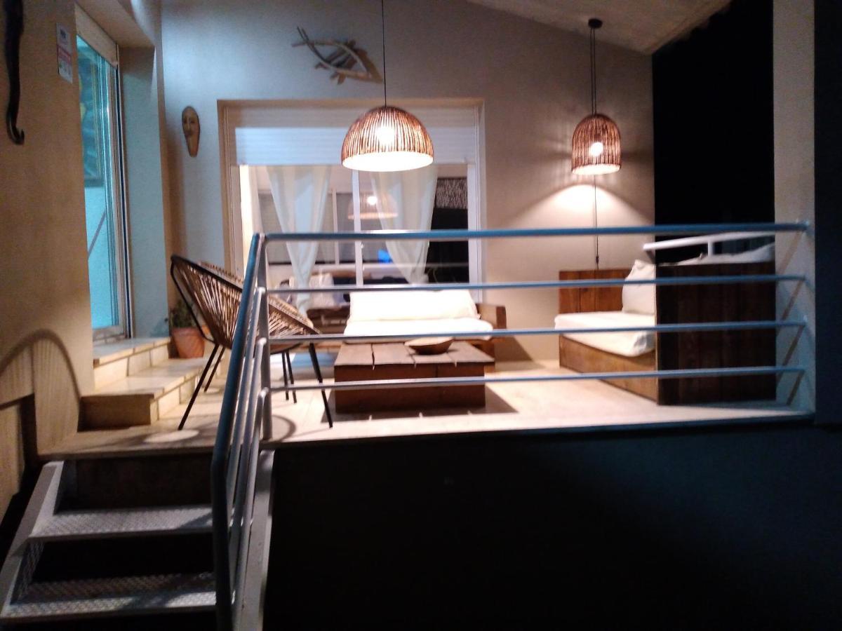 トレリャ・デ・モングリ Casa Santa Caterinaヴィラ エクステリア 写真